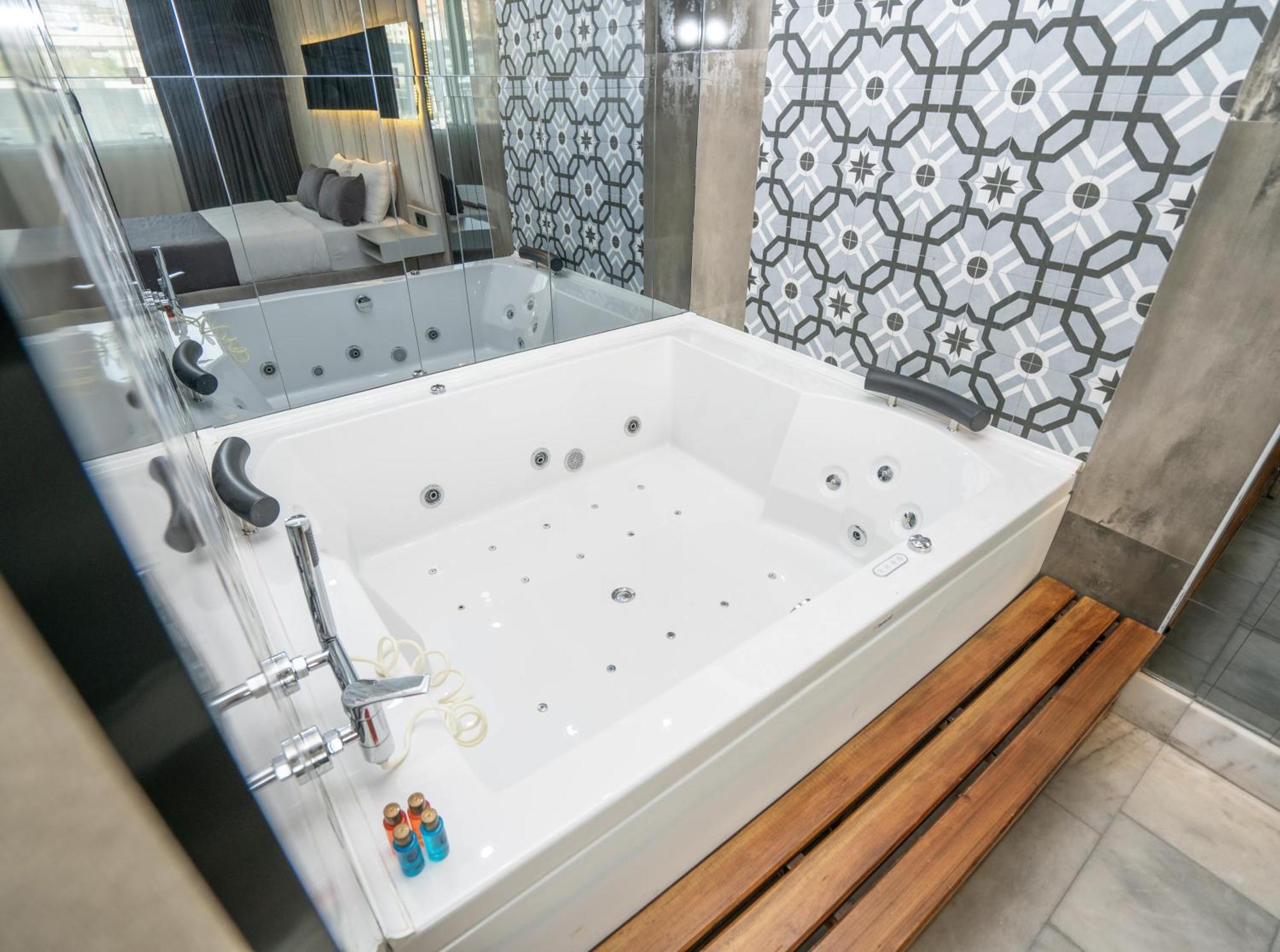 216 Station Suite Gebze Ngoại thất bức ảnh